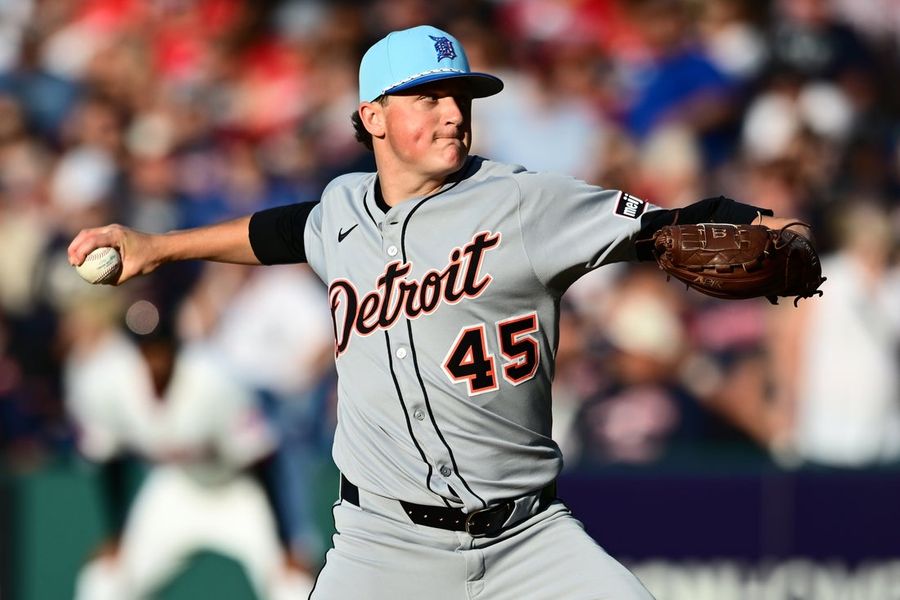 Tigers on top perch, Rangers chasing to open the second half of the season