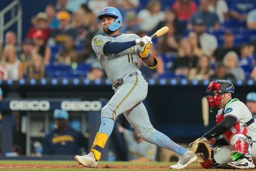 MLB: Milwauki Bruers in Miami Marlins