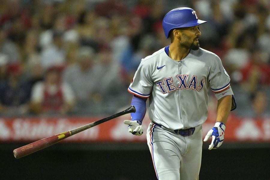 Deadspin | Seven-run inning propels Rangers past Angels