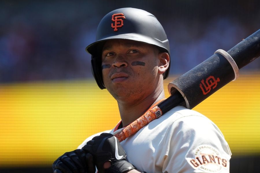 Giants' Rafael Devers to make start at first base