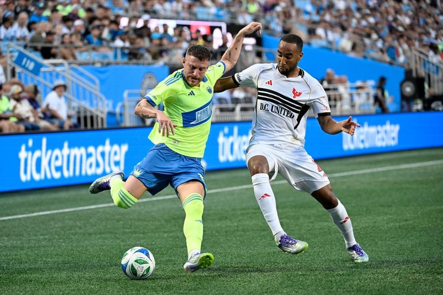 Pep Biel's brace leads Charlotte over hapless D.C. United