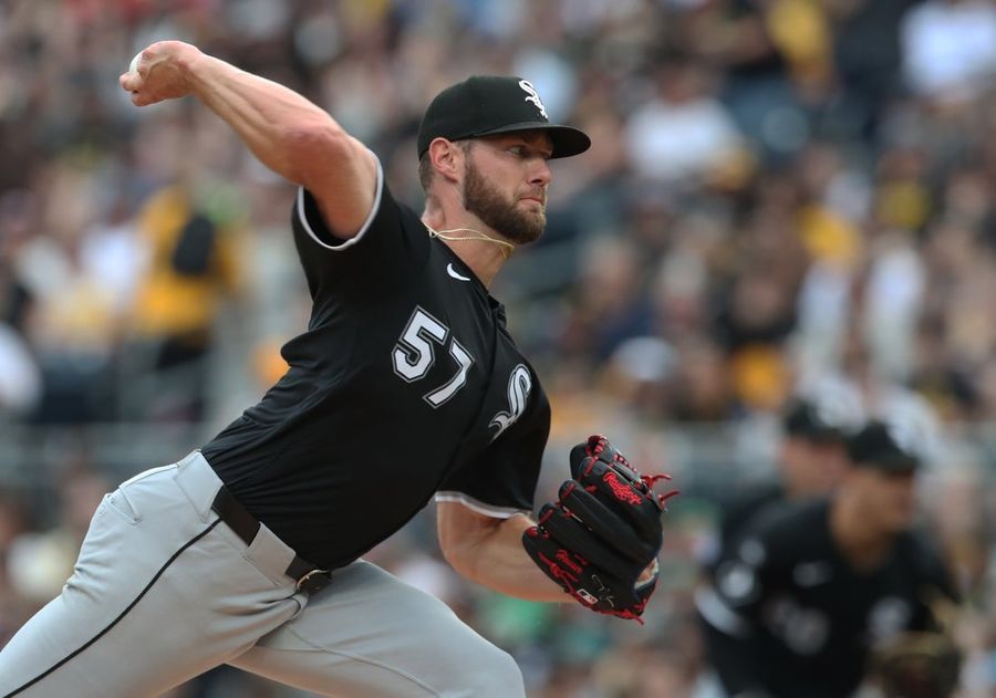Rays strengthen pitching staff by acquiring Adrian Houser from White Sox