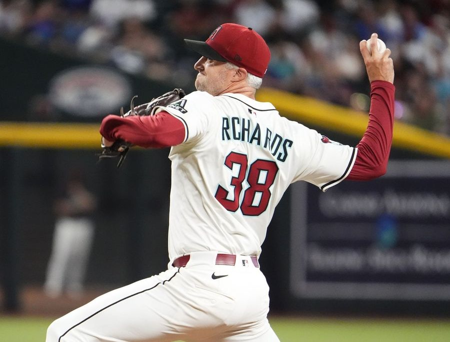 White Sox acquire RHP Trevor Richards from Phillies
