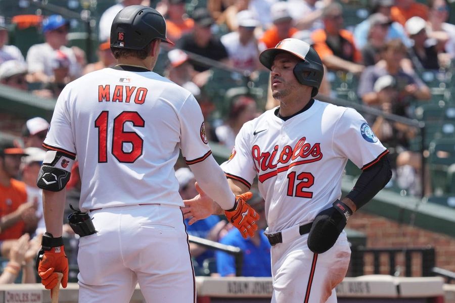 Ramon Urias, Orioles blast Blue Jays in Game 1 of DH