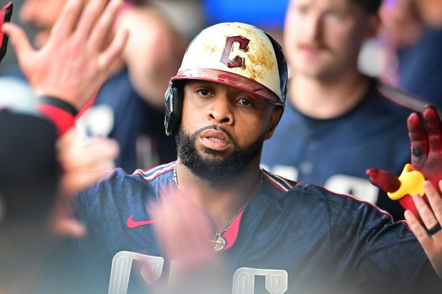Relatório: Cubs chegam a acordo com Carlos Santana
