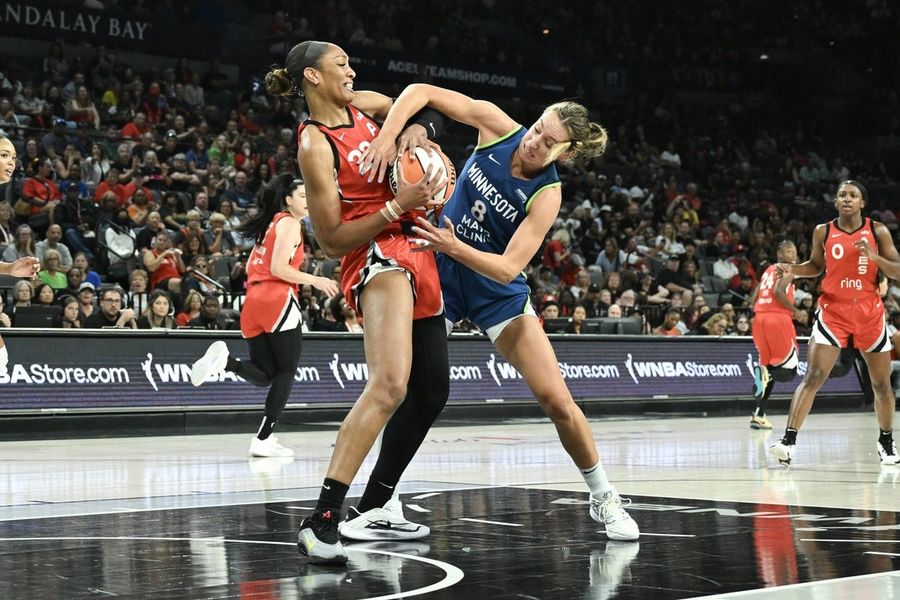 Alanna Smith e A'ja Wilson dividem o prêmio de Jogadora Defensiva do Ano