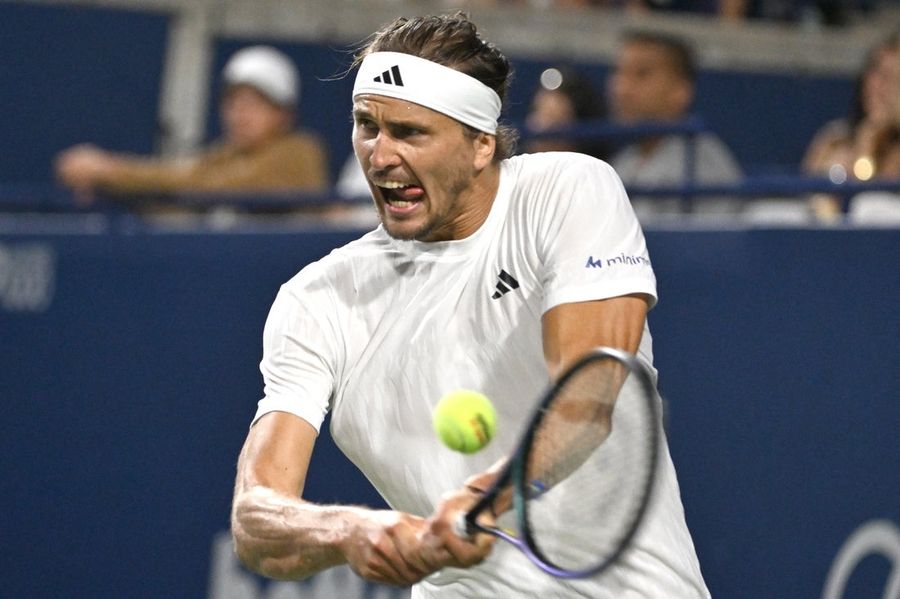 ATP roundup: Alexander Zverev survives upset bid in Germany