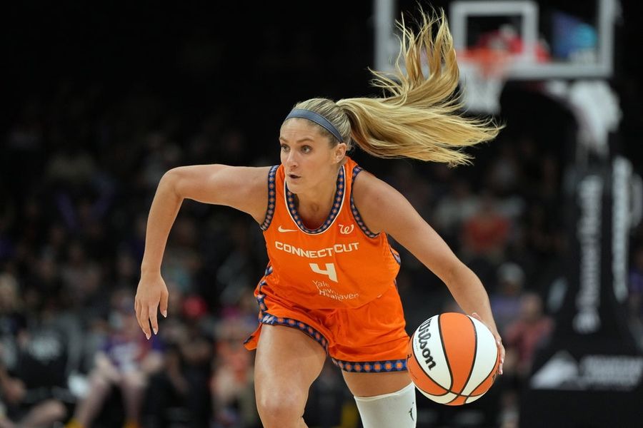 WNBA: Connecticut Sun at Phoenix Mercury