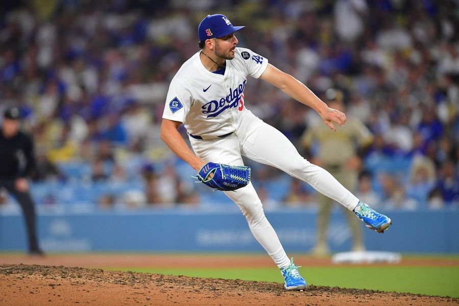 Dodgers place LHP Alex Vesia (oblique) on injured list