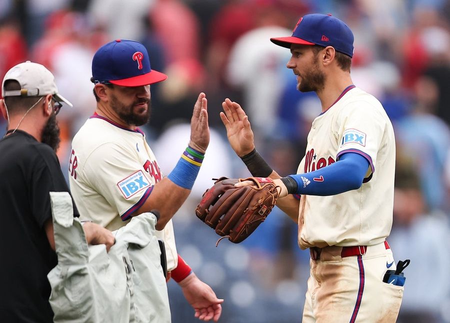 Resumen de la MLB: Los Filis consiguen 20 hits y completan la barrida de los Marineros