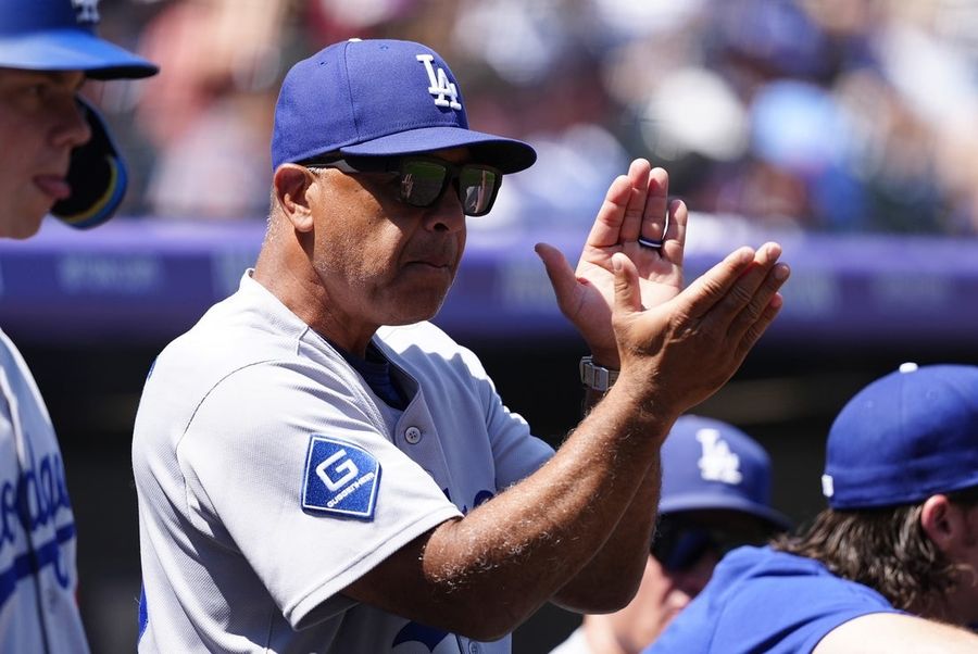 Hard-hitting Dodgers grab four-game split with Rockies