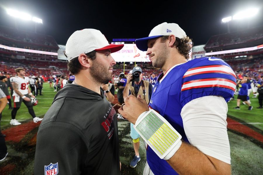 Buccaneers-Bills a battle of '18 classmates Josh Allen, Baker Mayfield
