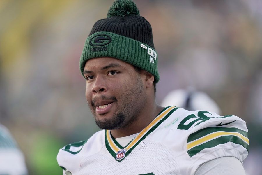 Packers rule out OL Zach Tom, Aaron Banks; Micah Parsons active vs. Commanders