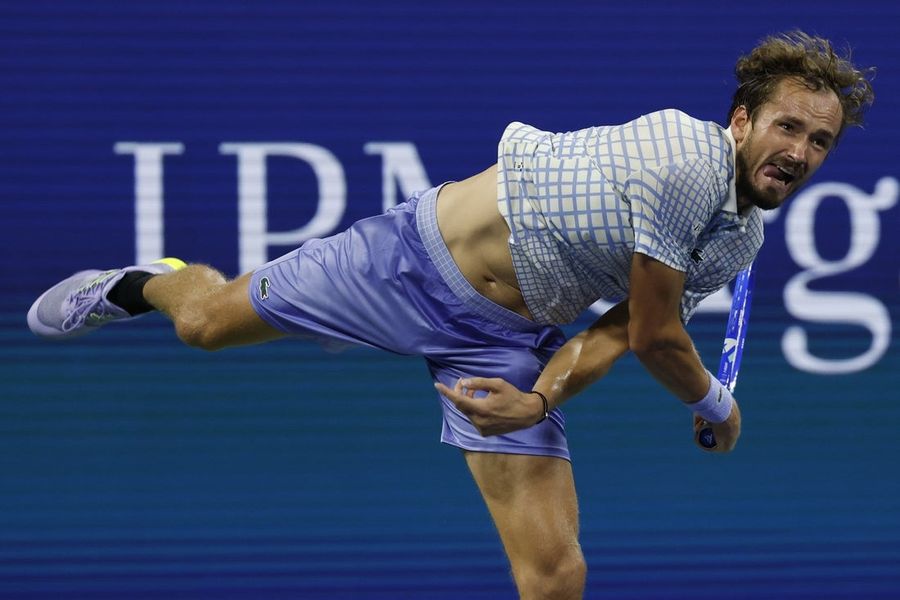 Daniil Medvedev has another run-in with official in Beijing