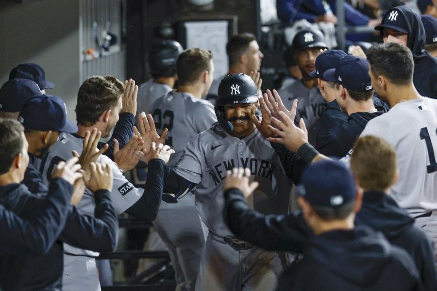 Yanks look to continue power barrage against White Sox