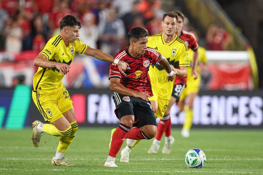 Los porteros destacan en el empate sin goles entre Crew y Red Bulls