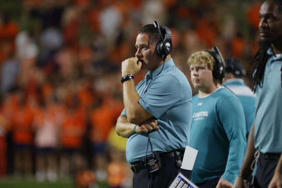 NCAA Football: Coastal Carolina at Virginia