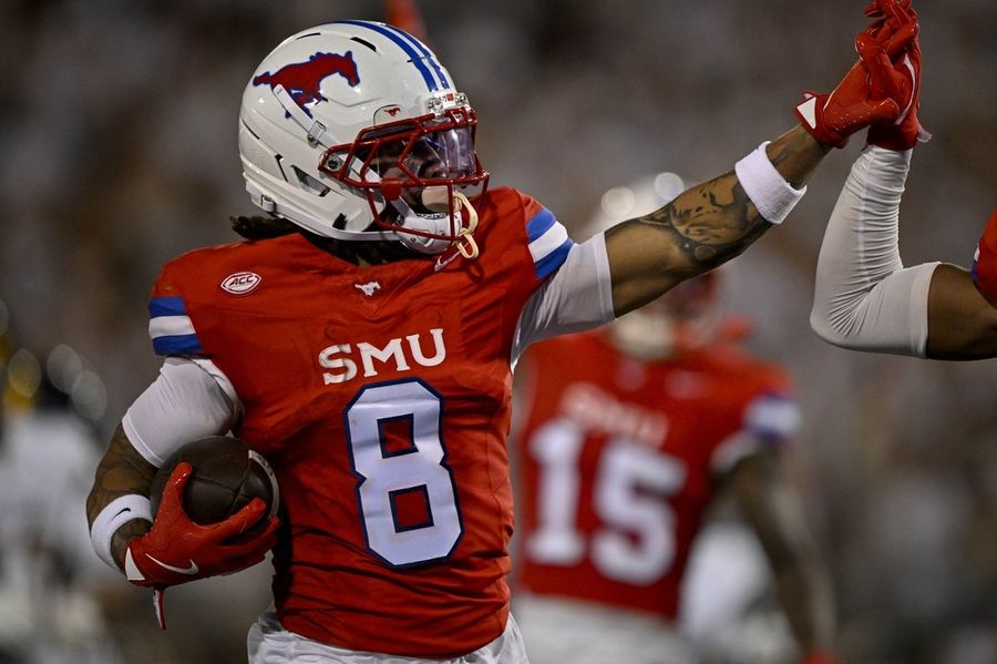 Kevin Jennings tosses 2 TDs in No. 16 SMU's win over East Texas A&M