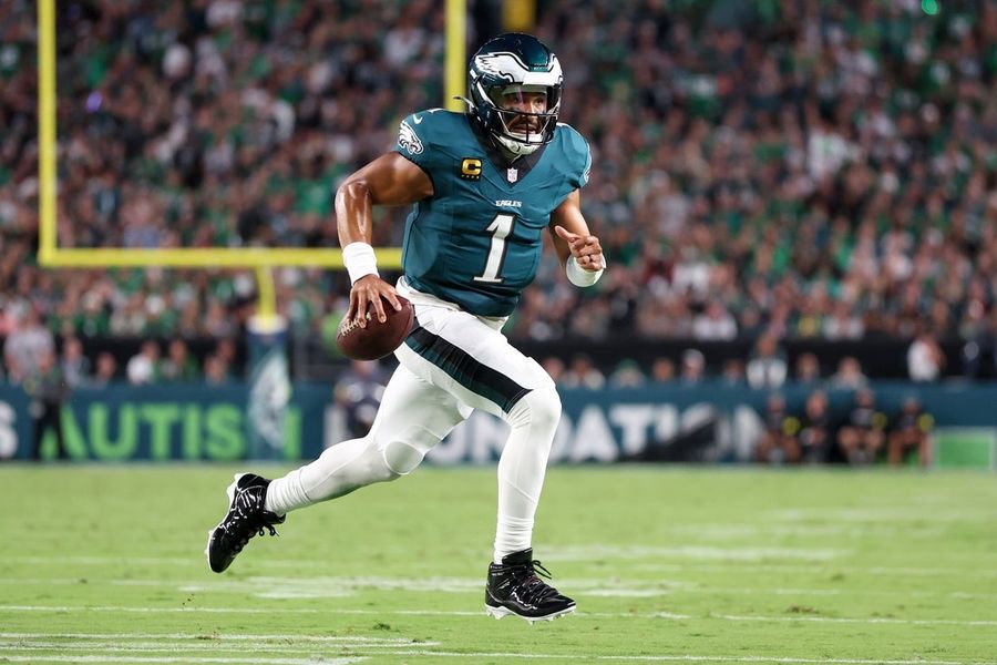 NFL: Dallas Cowboys at Philadelphia Eagles