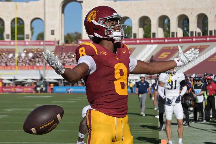 NCAA Football: Georgia Southern at Southern California