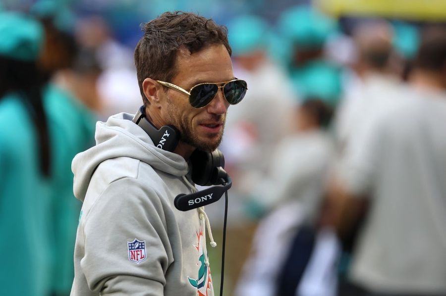 Dolphins desperate to erase Week 1 disaster, extend streak over Patriots