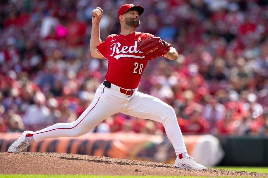 Reports: RHP Nick Martinez, Rays agree to 1-year deal