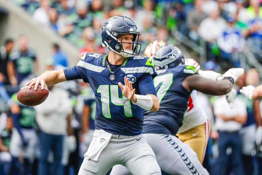 NFL: San Francisco 49ers at Seattle Seahawks