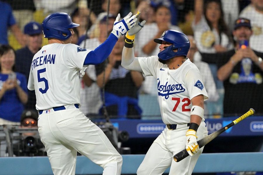 MLB: Philadelphia Phillies at Los Angeles Dodgers
