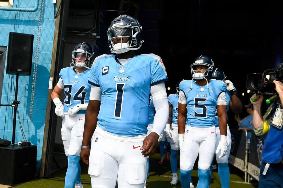 NFL: Indianapolis Colts at Tennessee Titans
