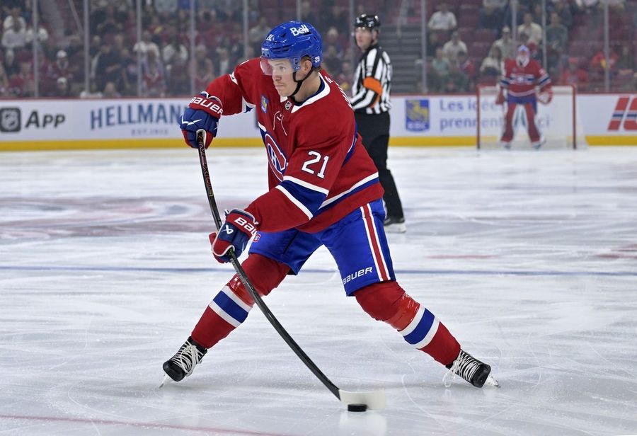 Kaiden Guhle (parte inferior del cuerpo) de los Canadiens, fuera de 4 a 6 semanas
