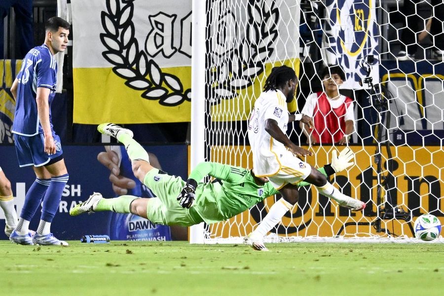 MLS: Sporting Kansas City at LA Galaxy