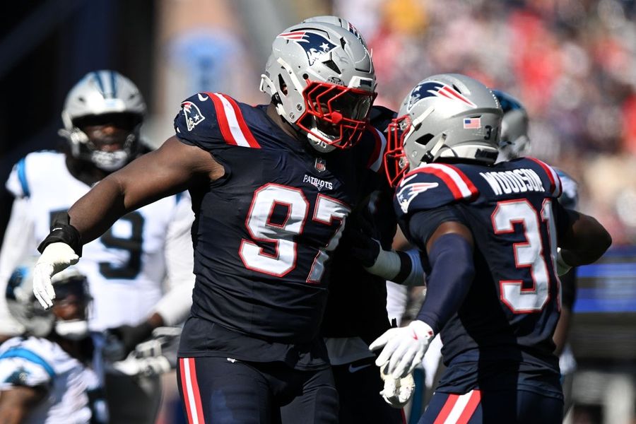 Report: Patriots DT Milton Williams out 'multiple weeks'