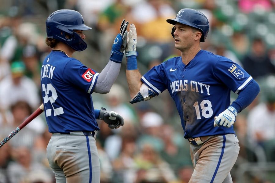 Mike Yastrzemski belts 2 homers as Royals thump Athletics