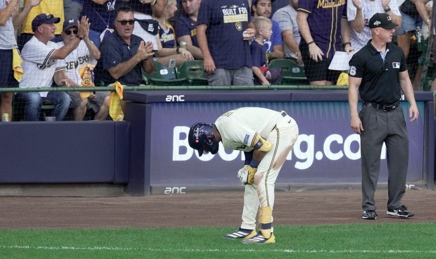 Brewers LF Jackson Chourio (hamstring) exits vs. Cubs
