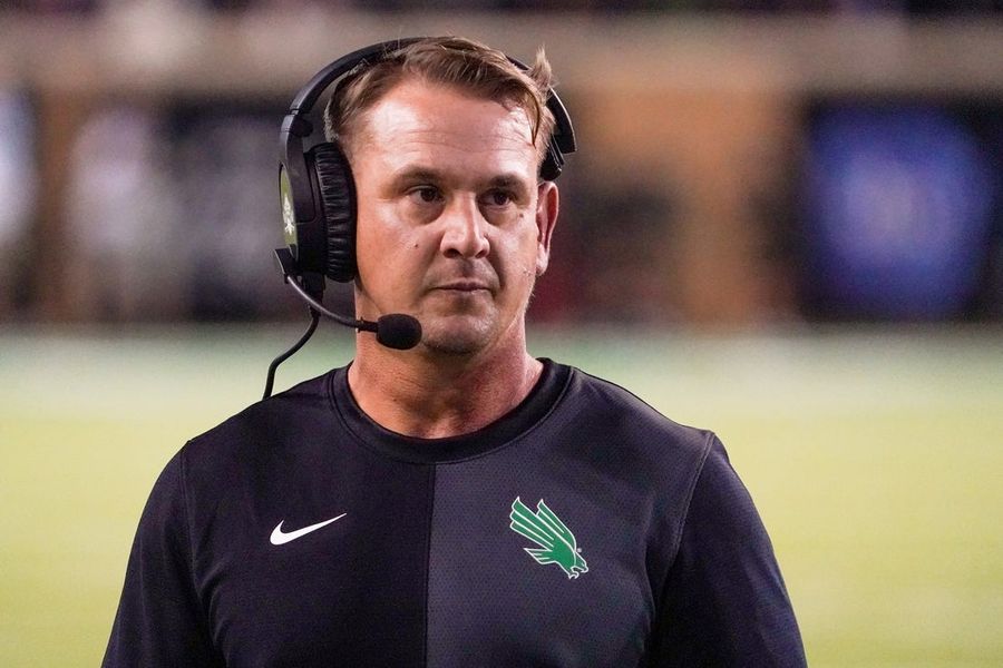 Informes: Oklahoma State contrata al entrenador de North Texas, Eric Morris