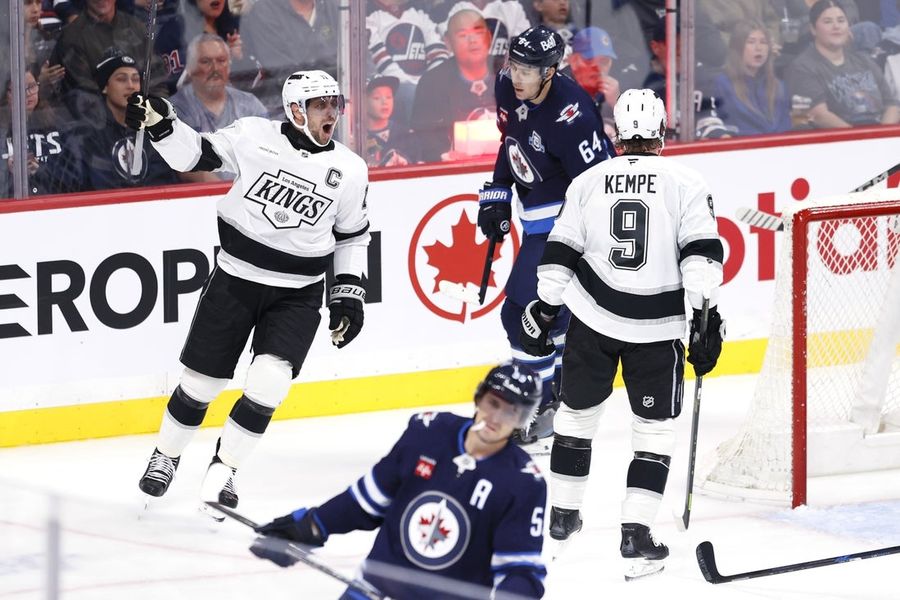 NHL: Los Angeles Kings at Winnipeg Jets