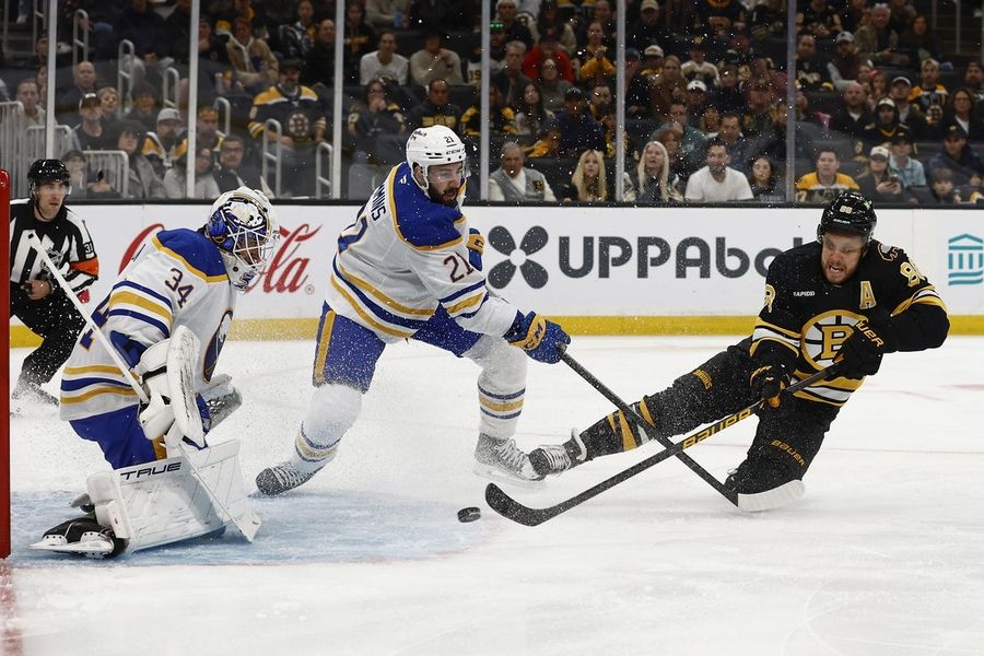 NHL: Buffalo Sabres at Boston Bruins