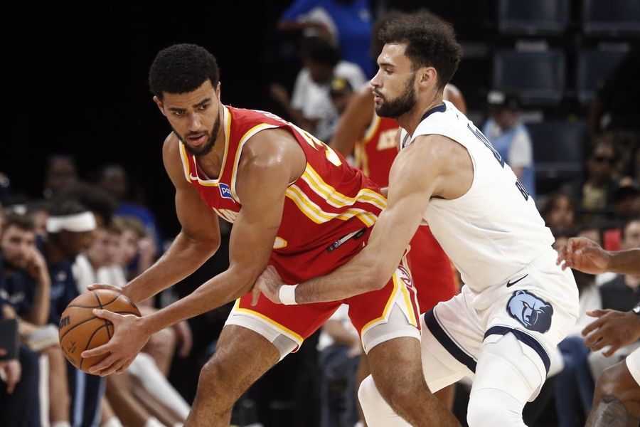 Hawks convert F Caleb Houstan to standard contract