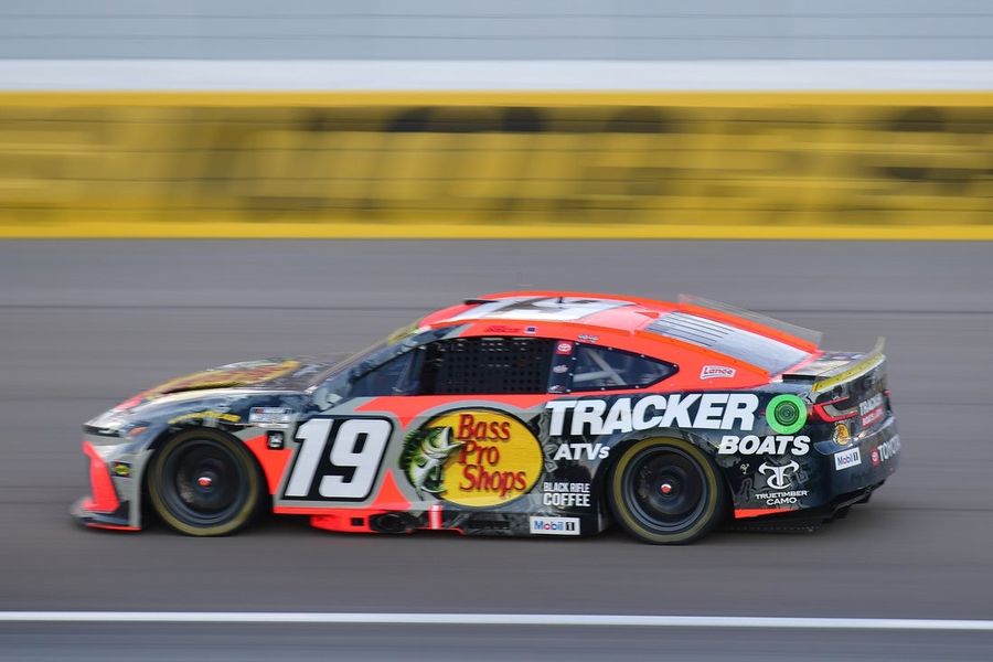 NASCAR: South Point 400