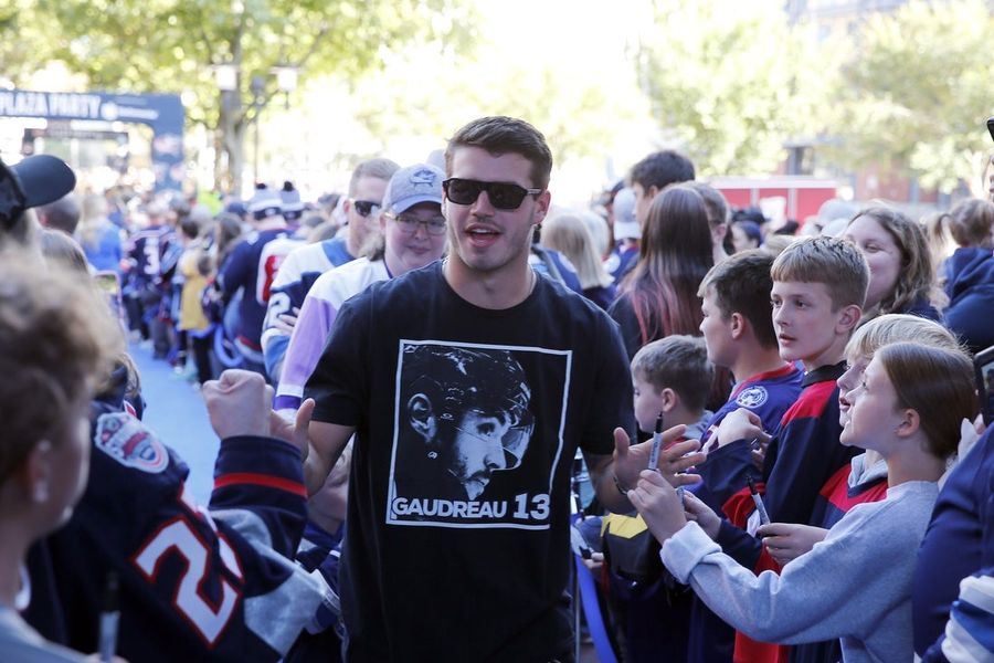RFA Cole Sillinger signs 3-year deal with Blue Jackets