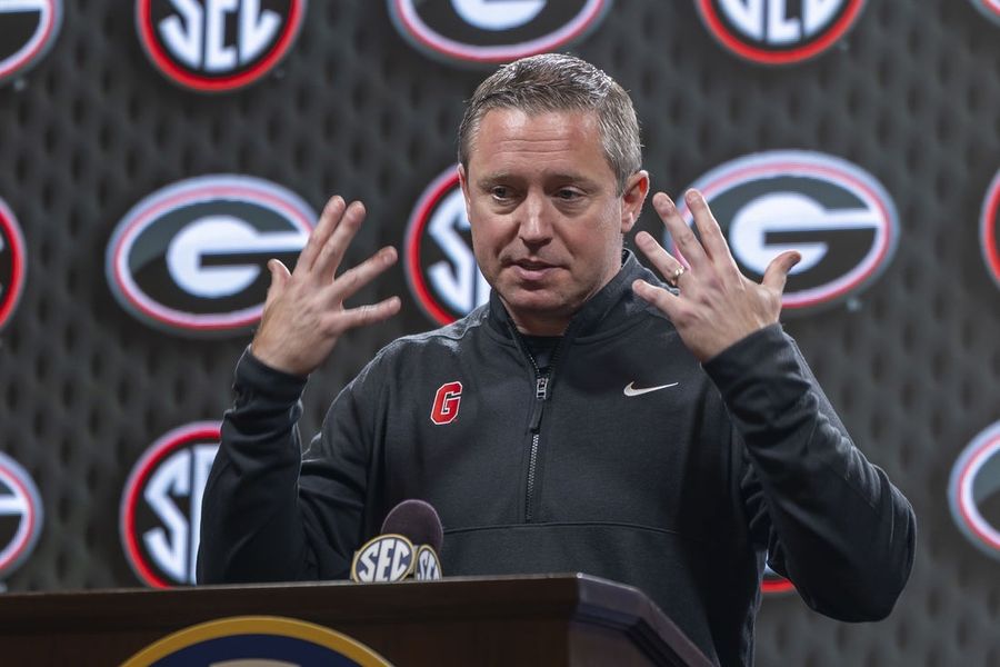 Georgia begins season strong with rout of Bellarmine