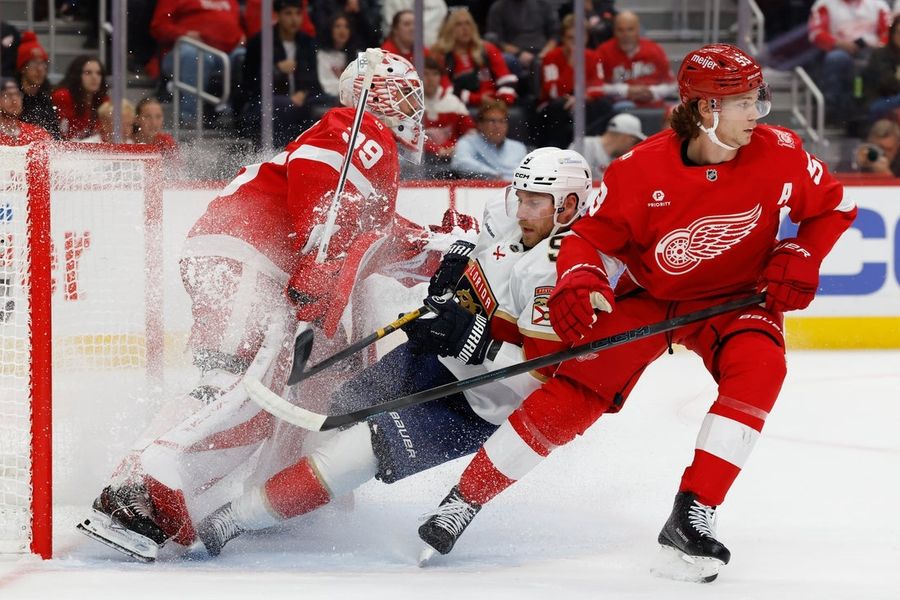 NHL: Florida Panthers at Detroit Red Wings