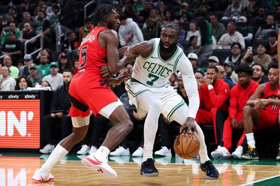 La estrella de los Celtics, Jaylen Brown (isquiotibiales), se lesiona a medida que se acerca la temporada