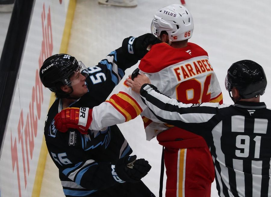 NHL: Calgary Flames at Utah Mammoth