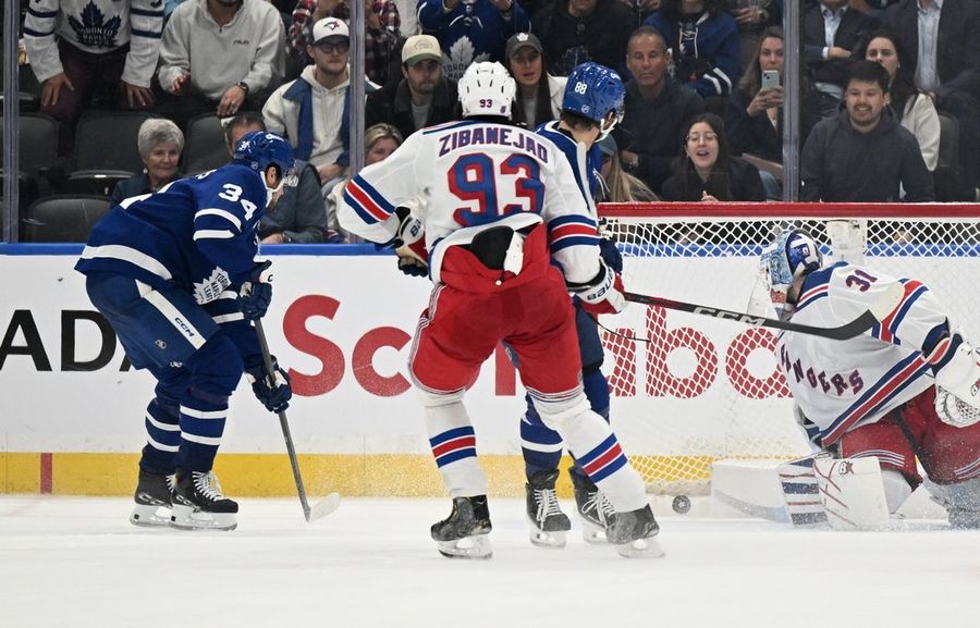 El gol de Auston Matthews en tiempo extra le da a los Leafs una victoria sobre los Rangers.