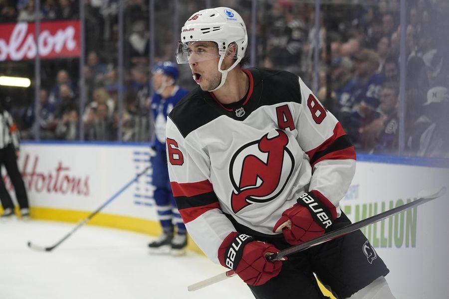 Jack Hughes' hat trick sparks Devils past Maple Leafs
