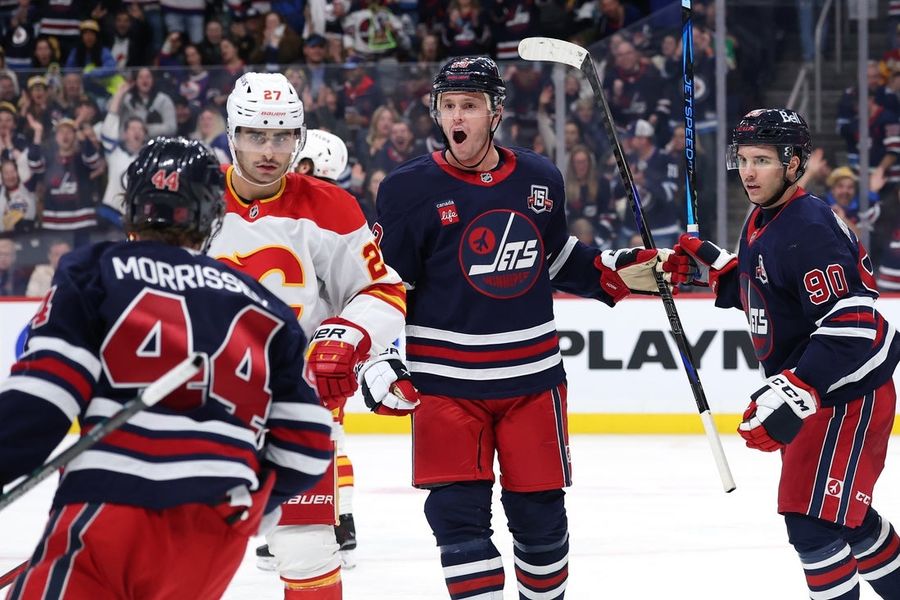 NHL: Calgary Flames at Winnipeg Jets