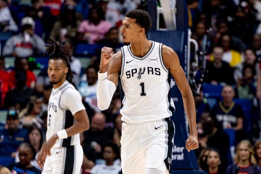 Spurs seek 3rd straight win in home opener vs. Nets