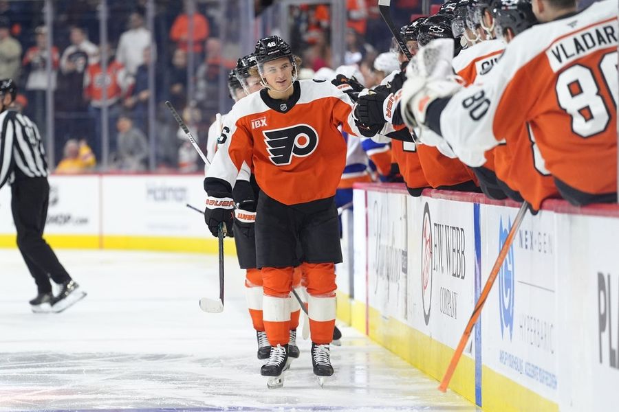NHL: New York Islanders at Philadelphia Flyers