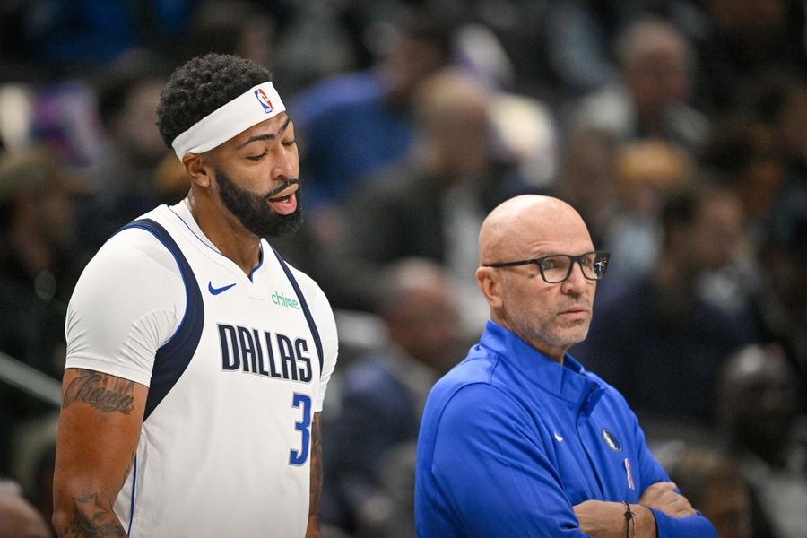 Mavs star Anthony Davis (calf) to miss at least 2 games